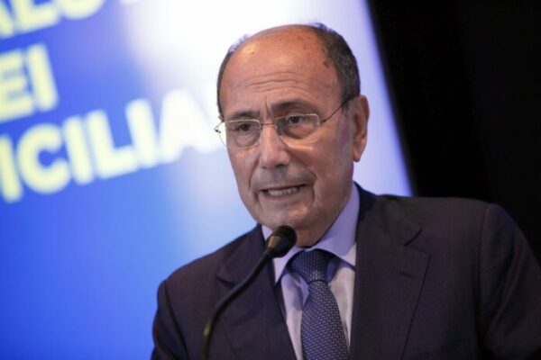 Schifani: “Appiattimento a sinistra e Terzo polo ko: Forza Italia può approfittarne” Schifani