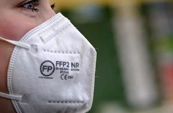 Milazzo, spacciava droga dentro mascherine Ffp2 “modificate”