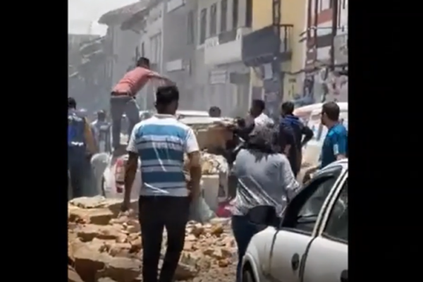 Terremoto di magnitudo 6.9 in Ecuador: ci sono vittime, museo “inghiottito” dalle onde – VIDEO