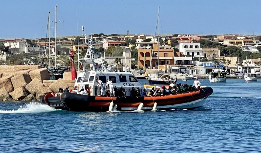 lampedusa sbarchi migranti