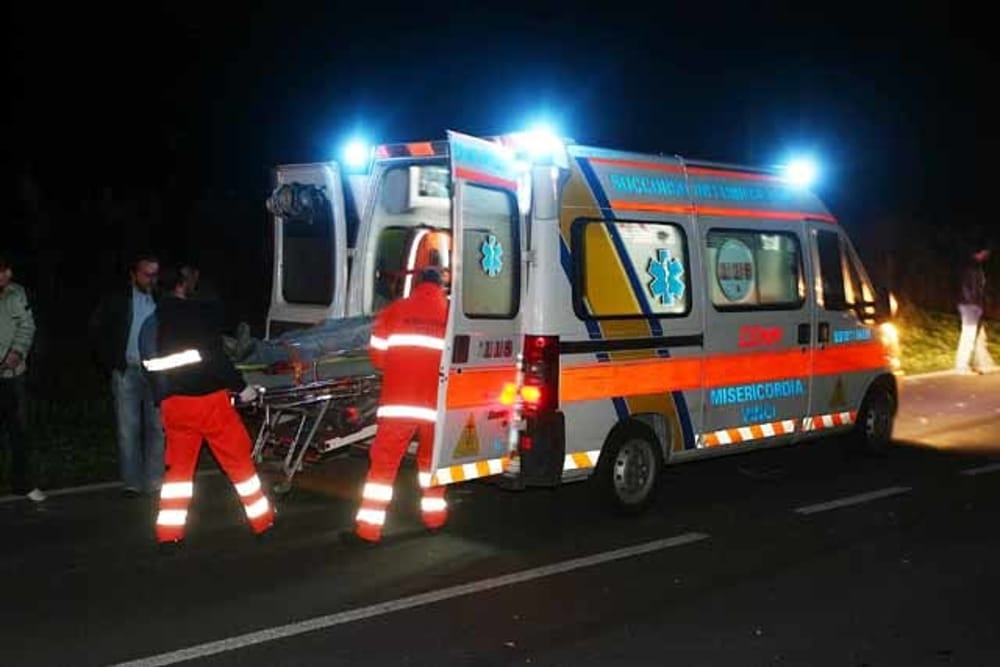 incidente ambulanza