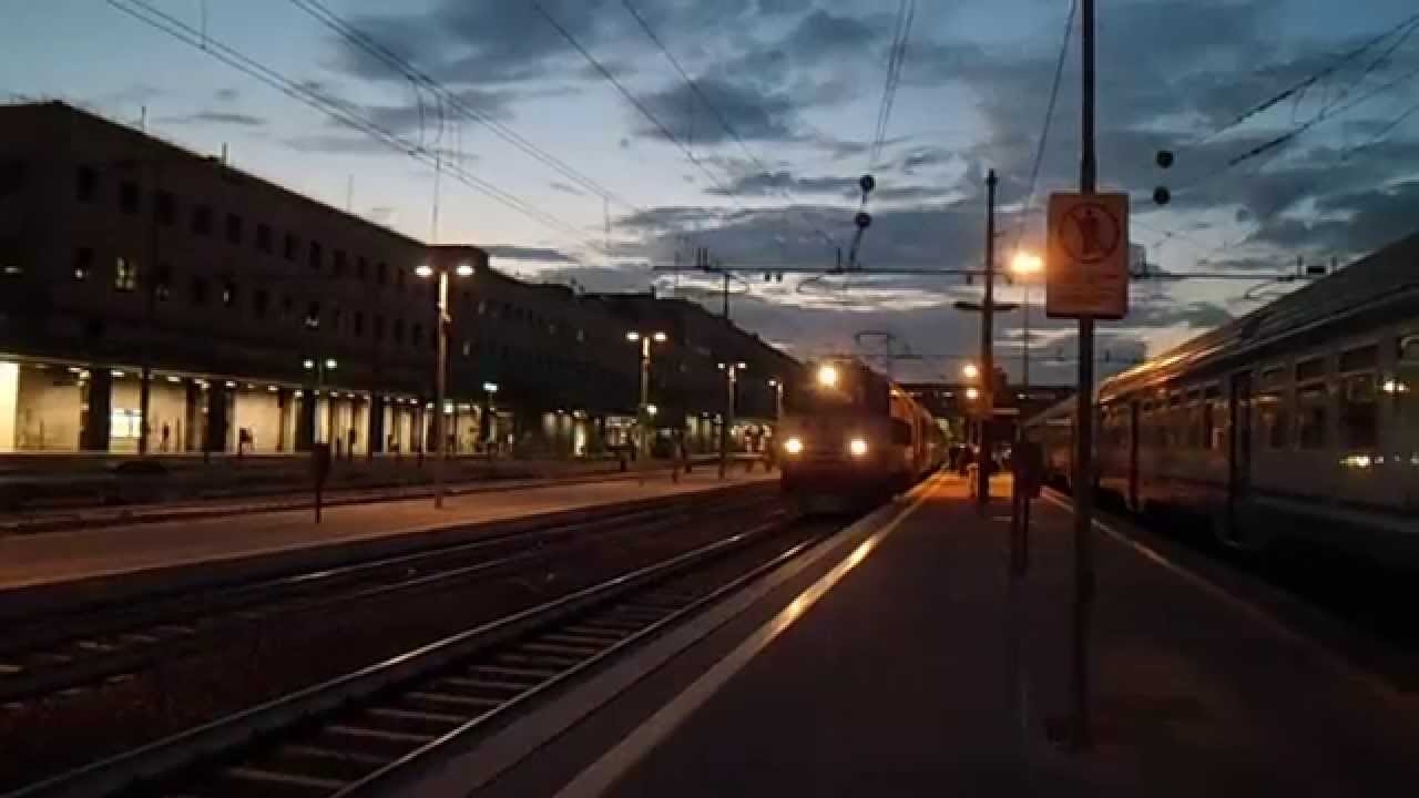 stazione notte treni