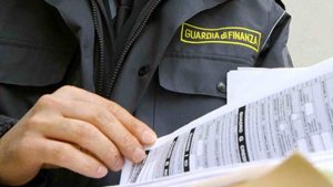 Controlli della Guardia di finanza (foto ilpappagallo.info) - teleone.it