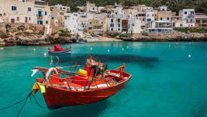 Il Porto Cala dogana (foto brezzadestate) - teleone.it