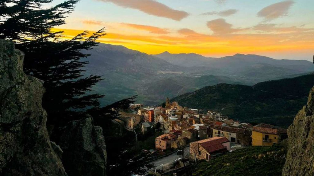 Il panorama dal Castello (foto italiachecambia.org) - teleone.it