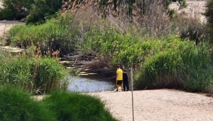 Situazione difficile nella bellissima spiaggia (foto lasicilia.it) - teleone.it