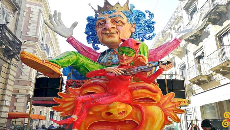 Il Carnevale di Acireale (foto enjoysicilia) - teleone.it