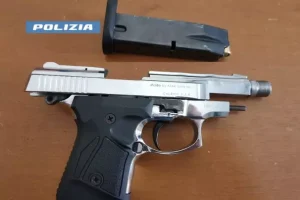 pistola polizia