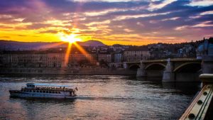 foto della città ungherese (foto pexels) - teleone.it