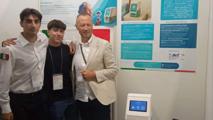 Federico Conte e Sultan Islaovski, gli inventori (foto ilrestodelcarlino) teleone.it