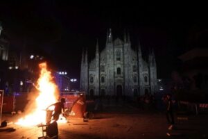 Scontri-Milano caro vita
