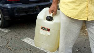 bidone benzina sciopero protesta